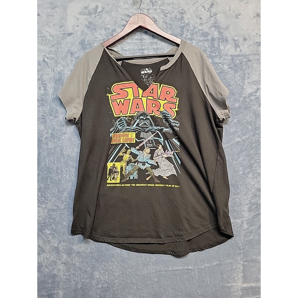 Star Wars Womans Shirt Gray Shadows of‎ A Dark Lord  Darth Vader Size 2